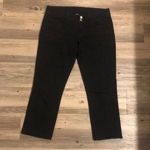 American eagle black capris